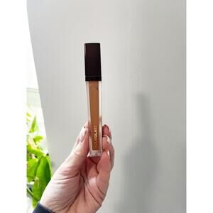 NEW Hourglass Vanish Airbrush Concealer in Umber